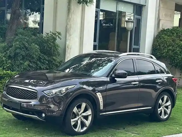 Infiniti Infiniti FX 2010 FX35 Premium