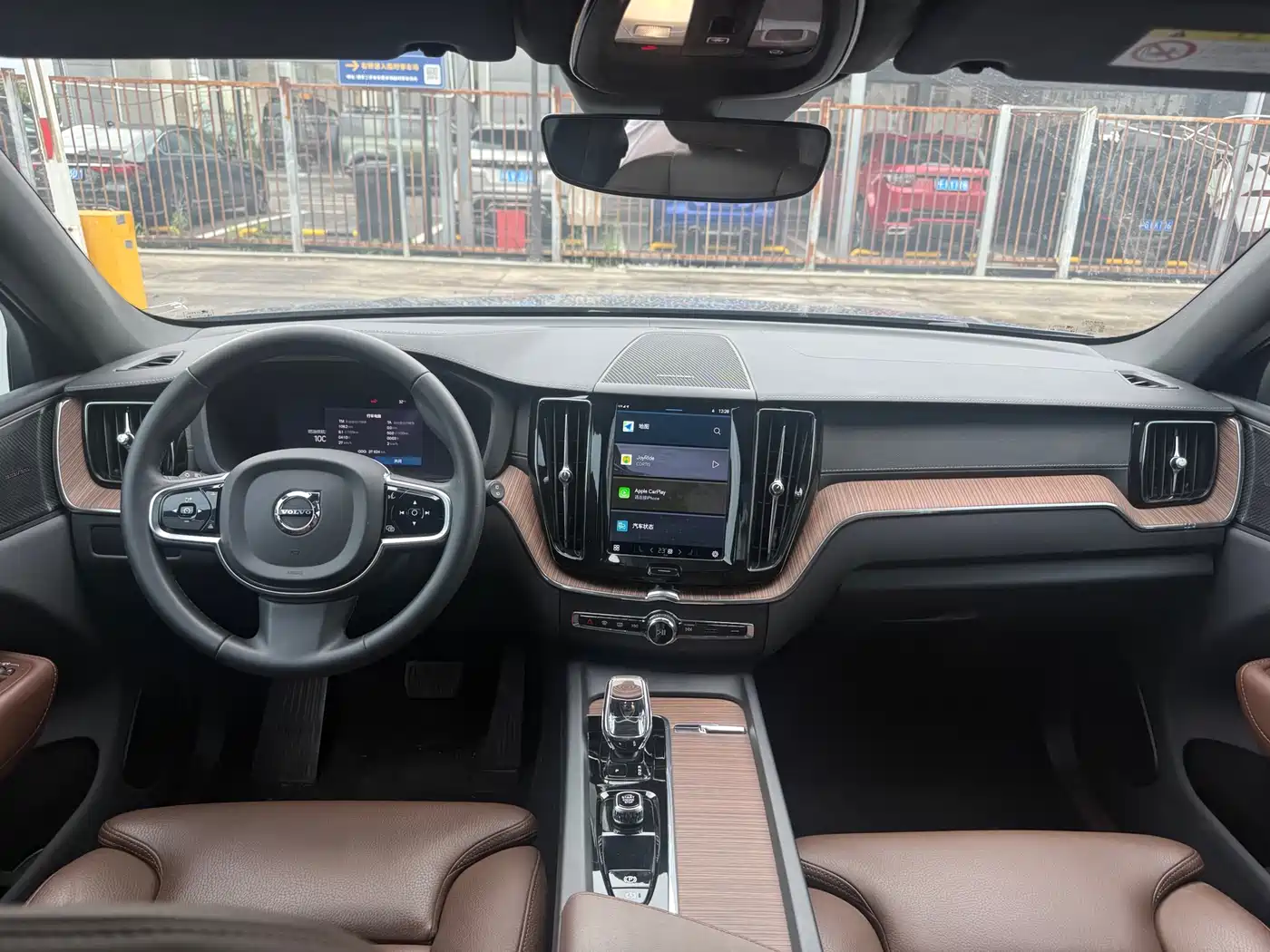 Фото 14 - Volvo XC60