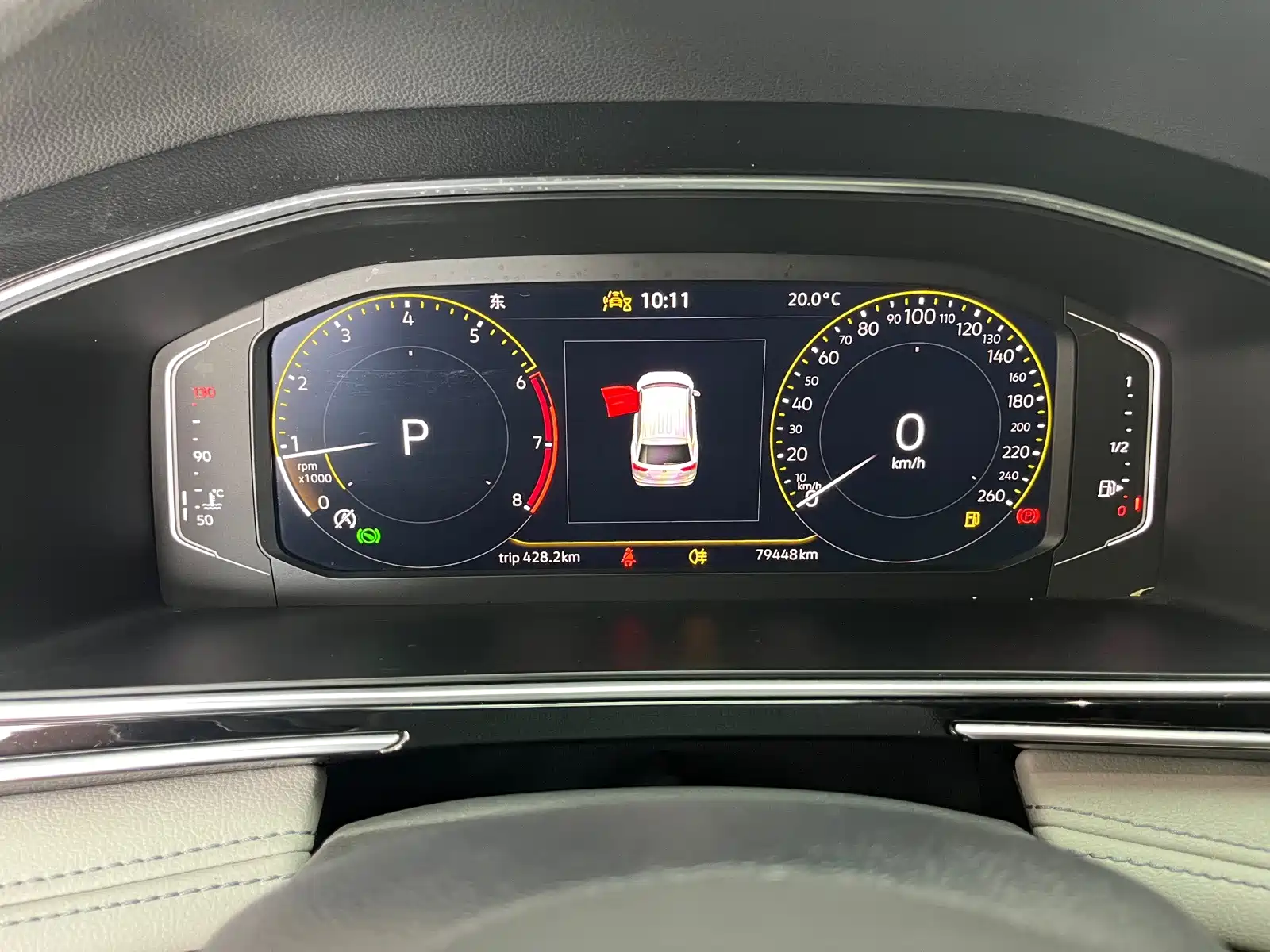 Фото 20 - Volkswagen Tiguan L