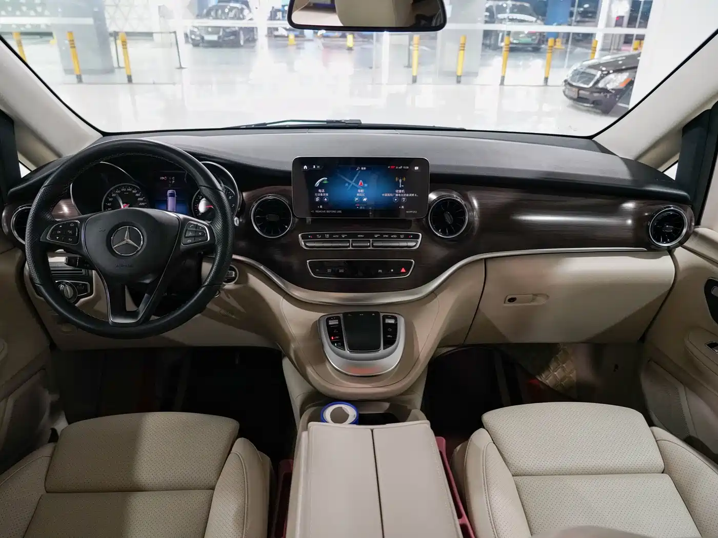 Mercedes-Benz V-Class 2022 V 260 Pilot Edition фото 13