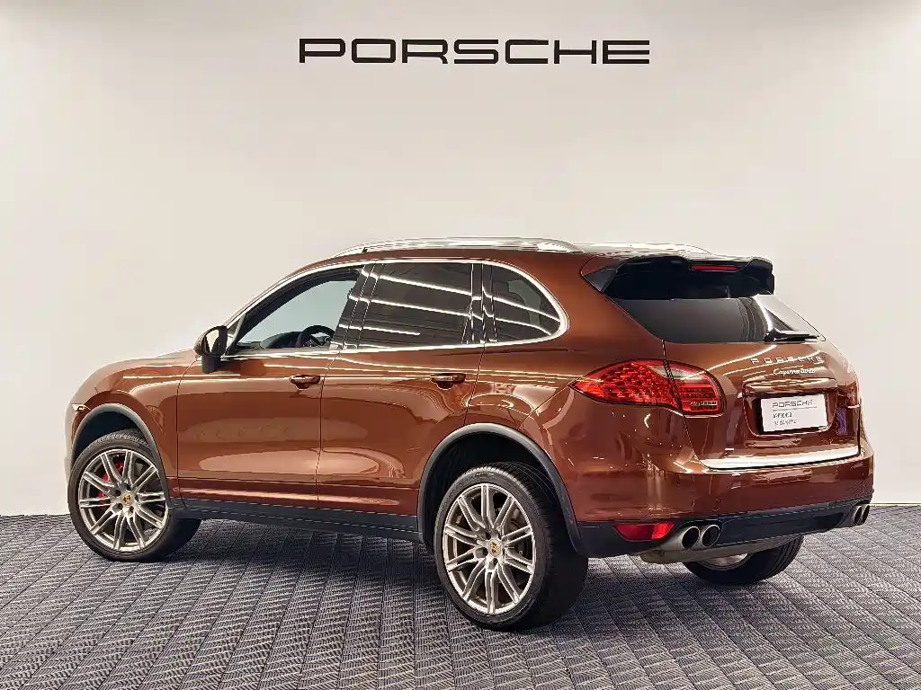 Фото 4 - Porsche Cayenne