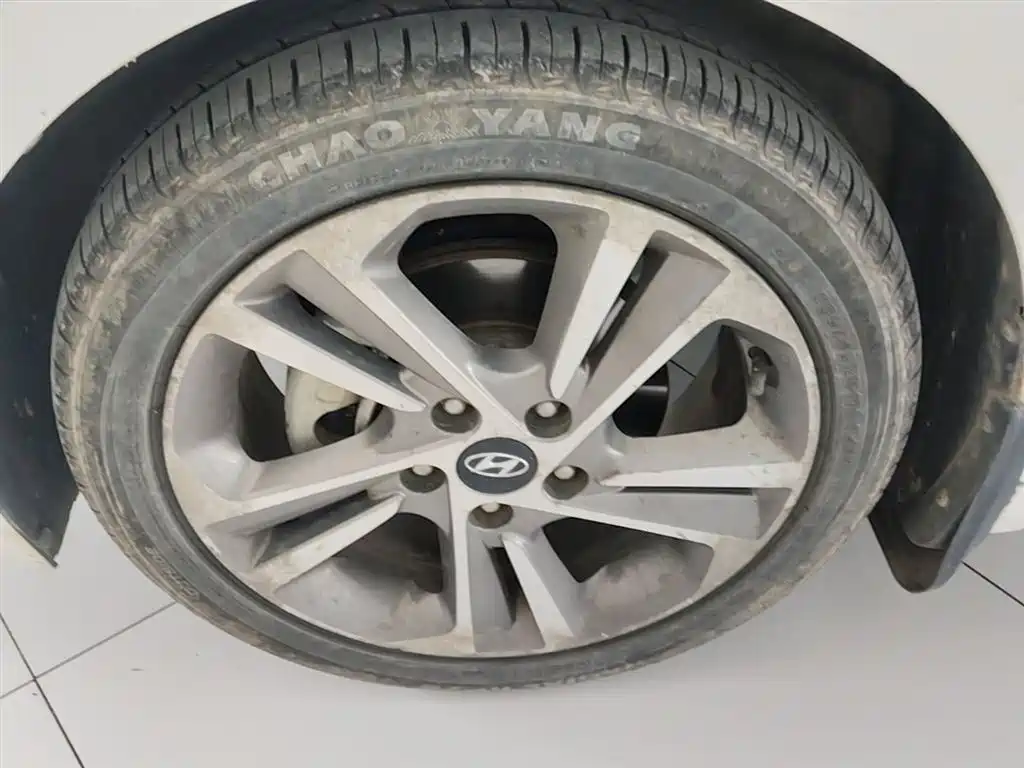 Hyundai Elantra 2016 Model 1.6L Automatic Smart Elite фото 23