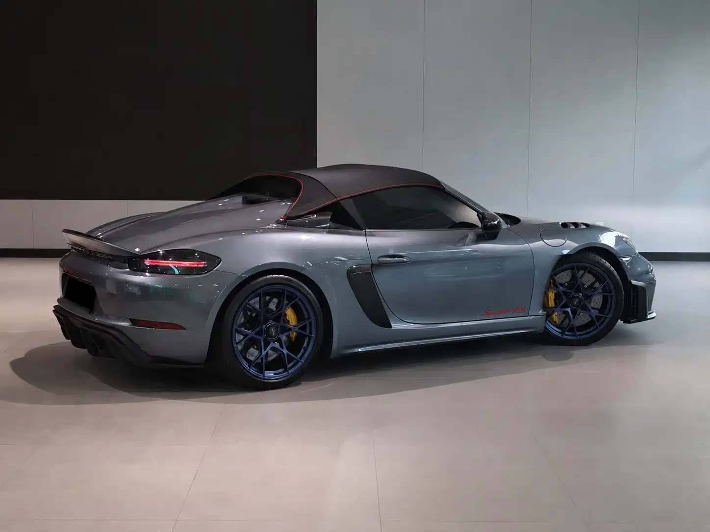 صورة 6 - Porsche 718