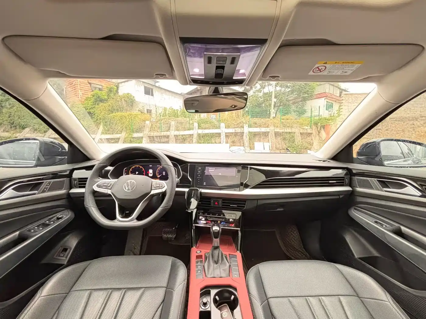 Volkswagen Passat 2025 Outstanding 380TSI Dragon Soaring Edition фото 8