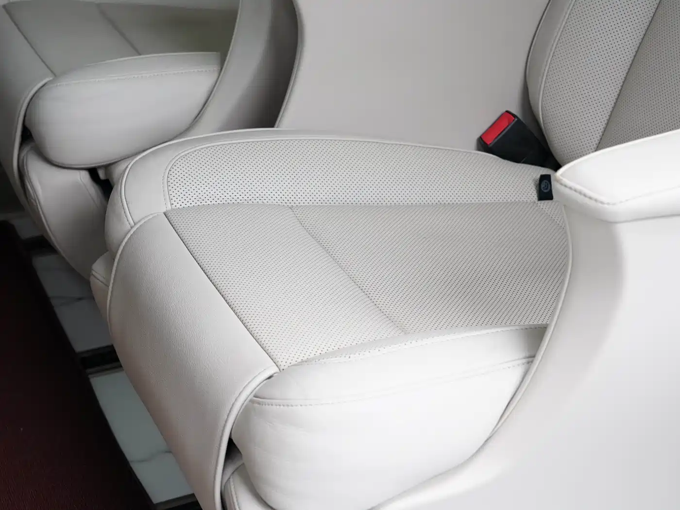 Mercedes-Benz V-Class 2022 V 260 Pilot Edition фото 20