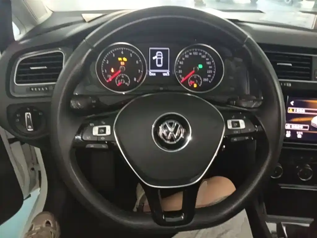 Volkswagen Golf 2019 200TSI DSG Comfort Progressive China VI фото 11