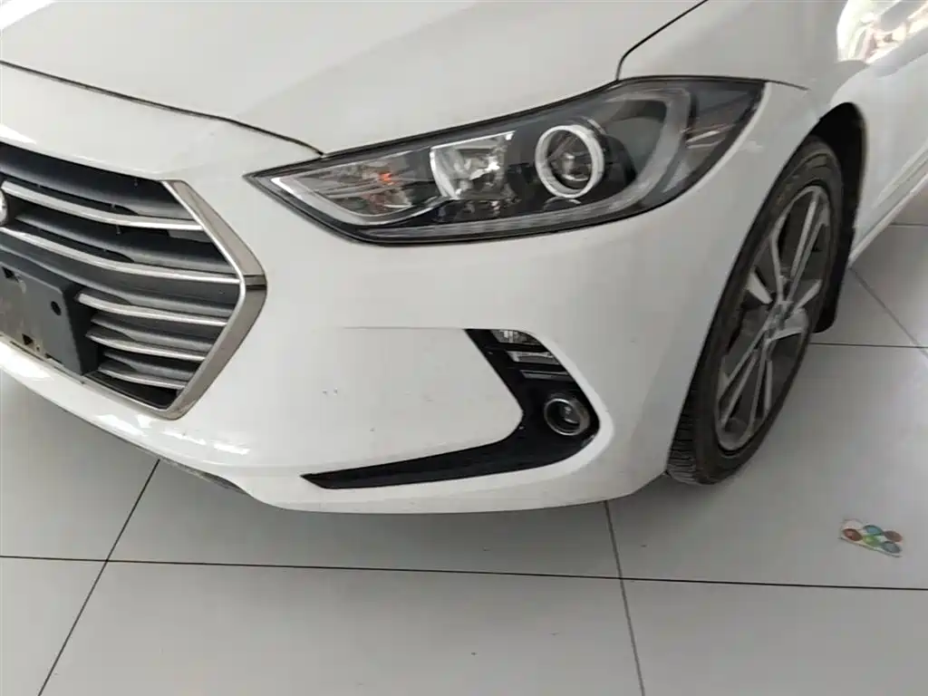 Hyundai Elantra 2016 Model 1.6L Automatic Smart Elite фото 24