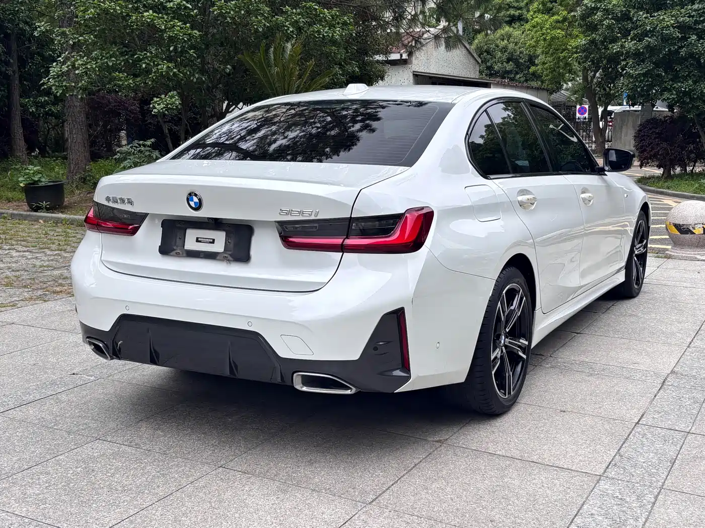 BMW 3 Series 2023 325i M Sport Package фото 16