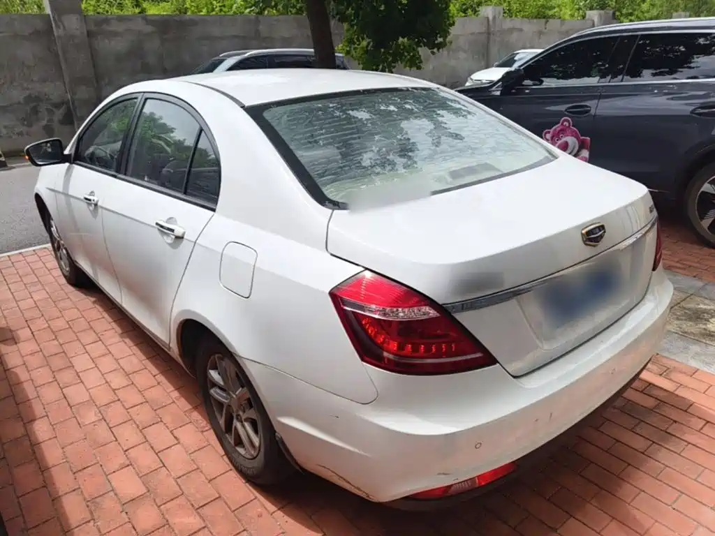 صورة 5 - Geely Emgrand