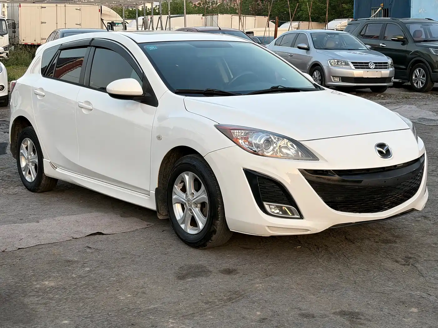 Mazda Mazda3 Axela 2013 2013 Hatchback 1.6L Automatic Elite