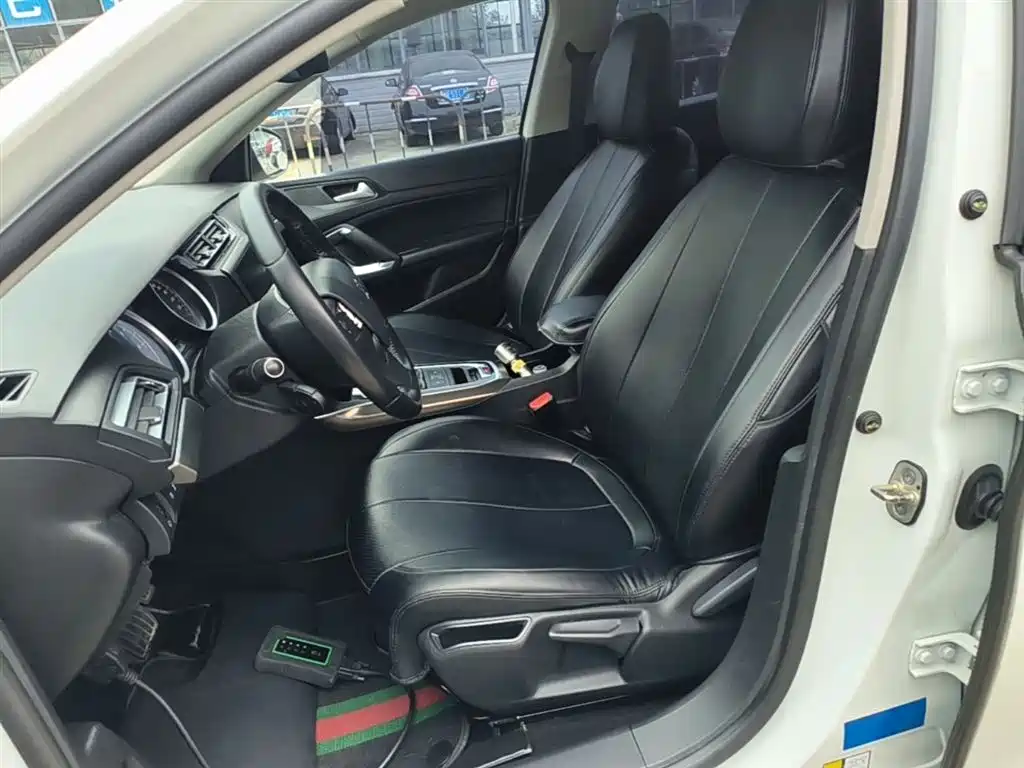 Peugeot 408 2016 1.6T Automatic Luxury Edition фото 15