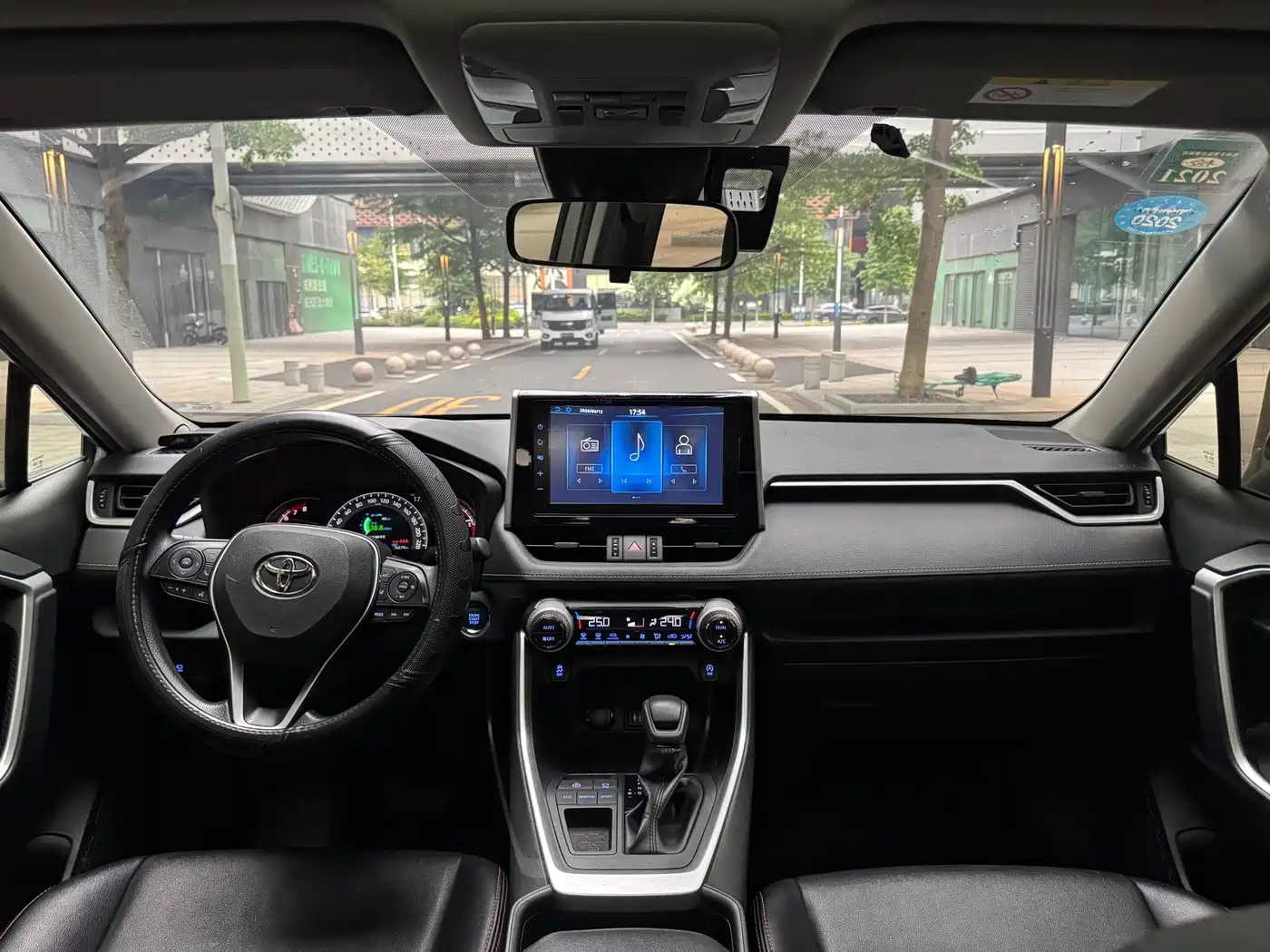 Toyota RAV4 Rongfang 2020 2.0L CVT 2WD Trend Edition фото 13