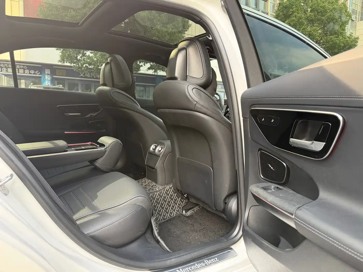 Mercedes-Benz C-Class 2025 C 260 L Sport Edition фото 12