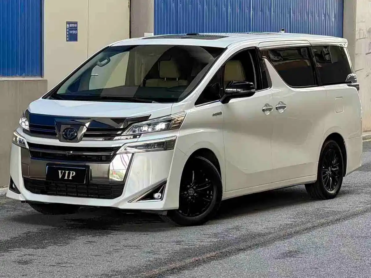 Фото 1 - Toyota Vellfire