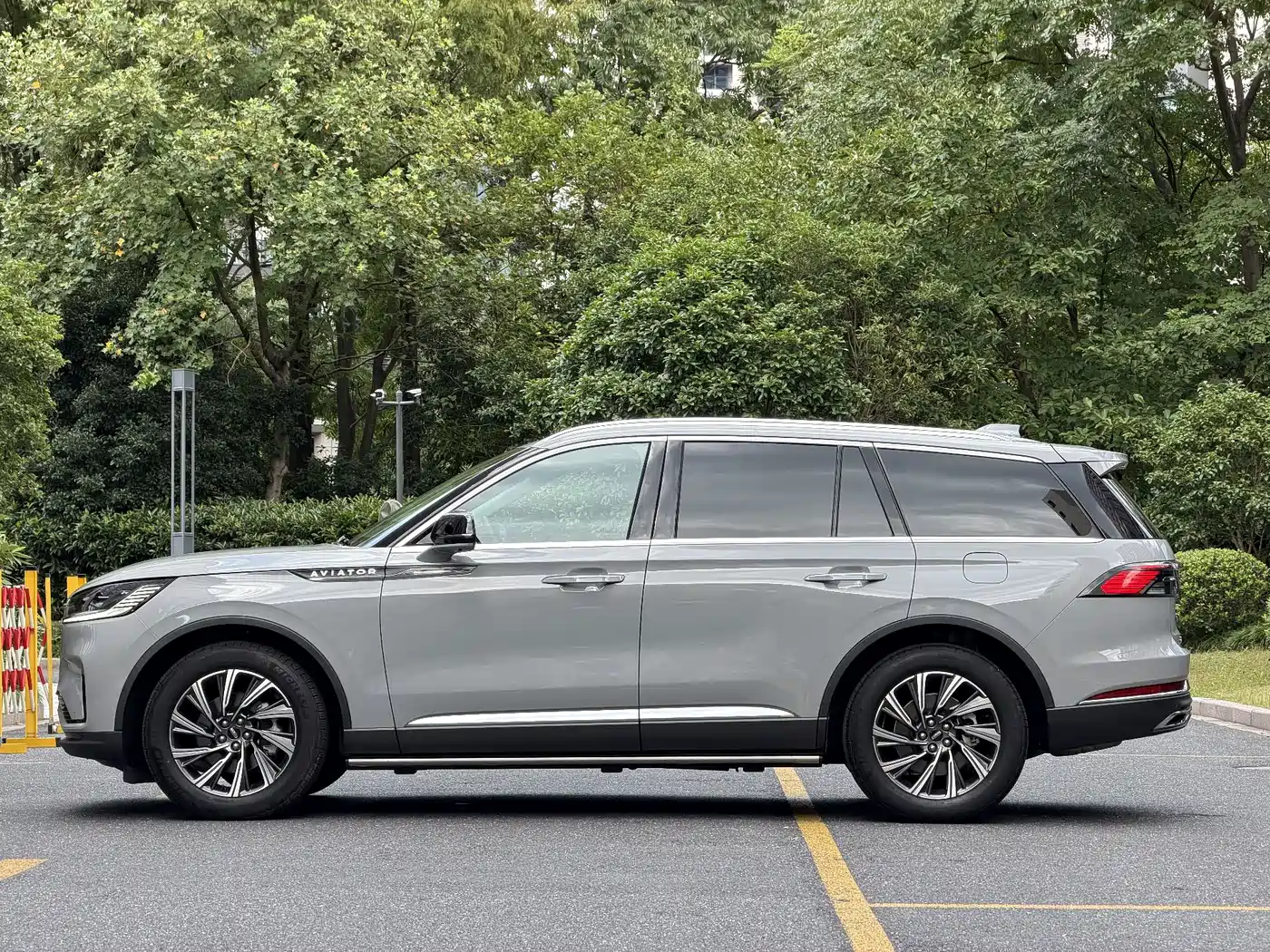 Lincoln Aviator 2025 2024 3.0T V6 AWD Elegance Edition 6-Seater