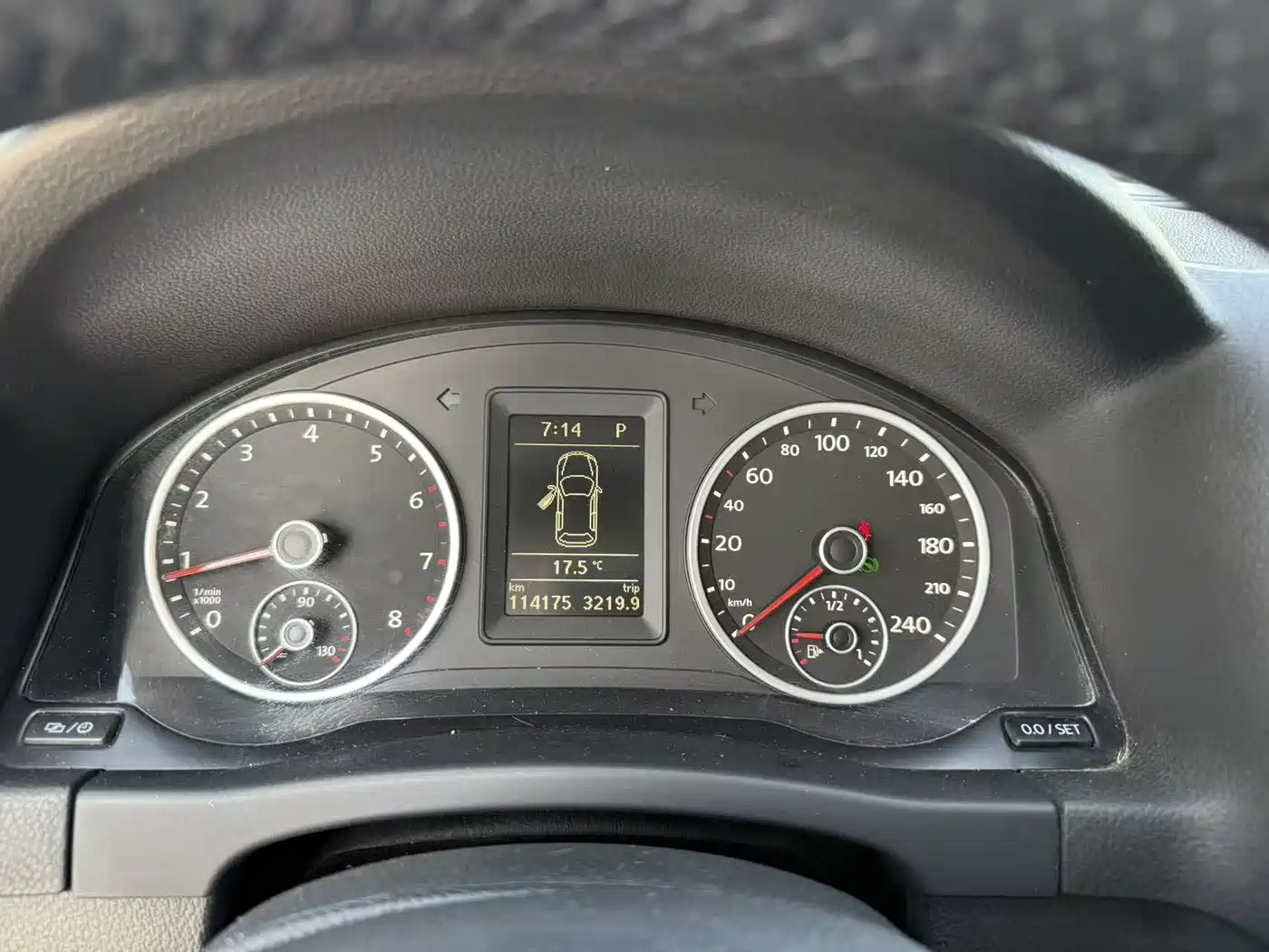 Volkswagen Tiguan 2016 Model 300TSI Automatic 2WD Trend Edition фото 4