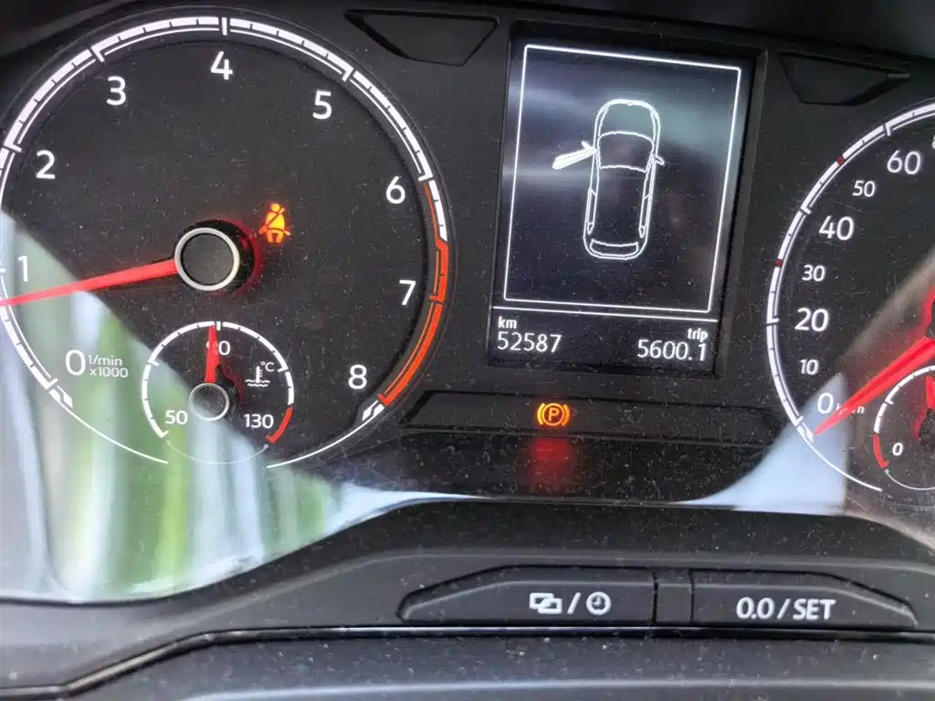 Volkswagen Polo 2019 Plus 1.5L Automatic Panorama Enjoyment Edition фото 5