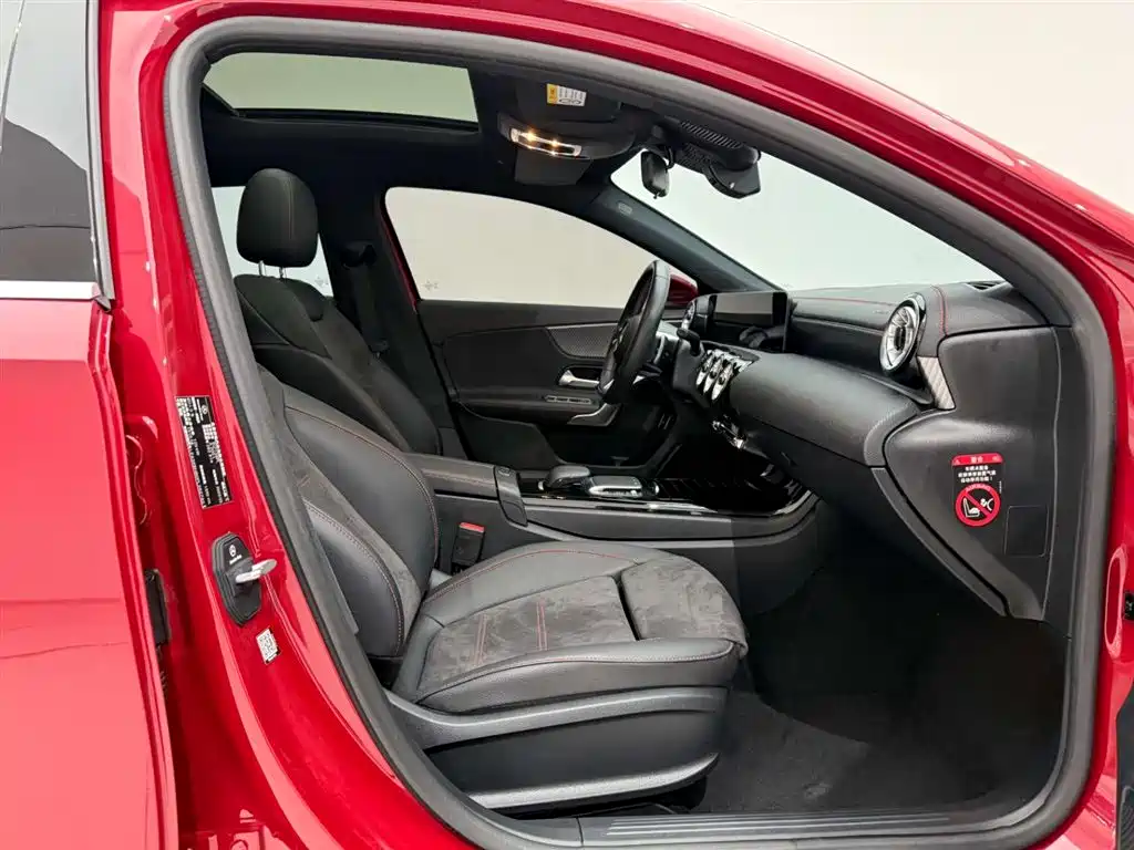 MERCEDES-BENZ A CLASS