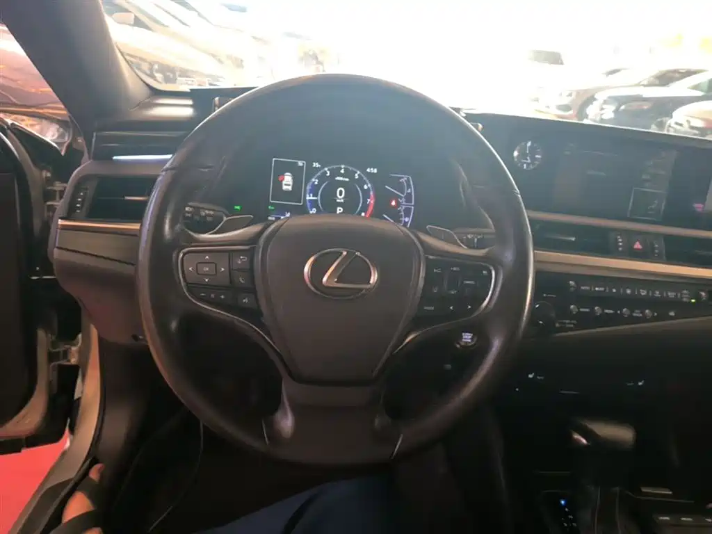 Lexus ES 2018 200 Excellence Edition China V фото 11