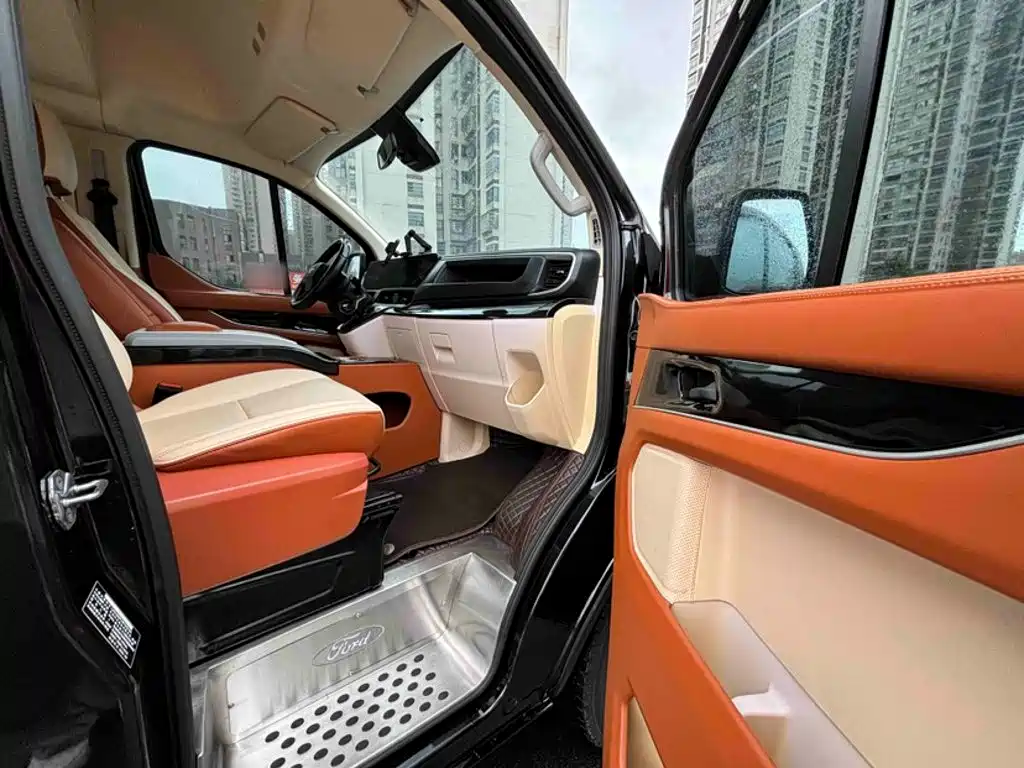 Ford Transit 2023 2023 Model 2.0T Diesel Automatic Business Travel Mid-Axis Mid-Roof 7/8/9 Seater