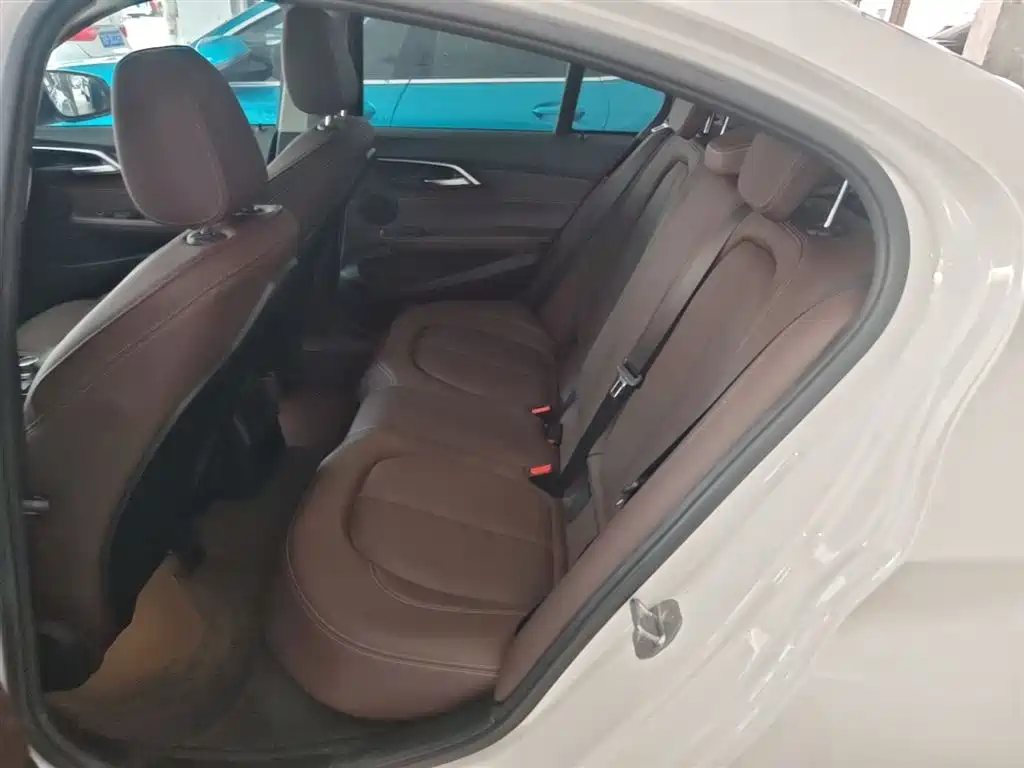 BMW 1 Series 2019 118i M Sport Package фото 17