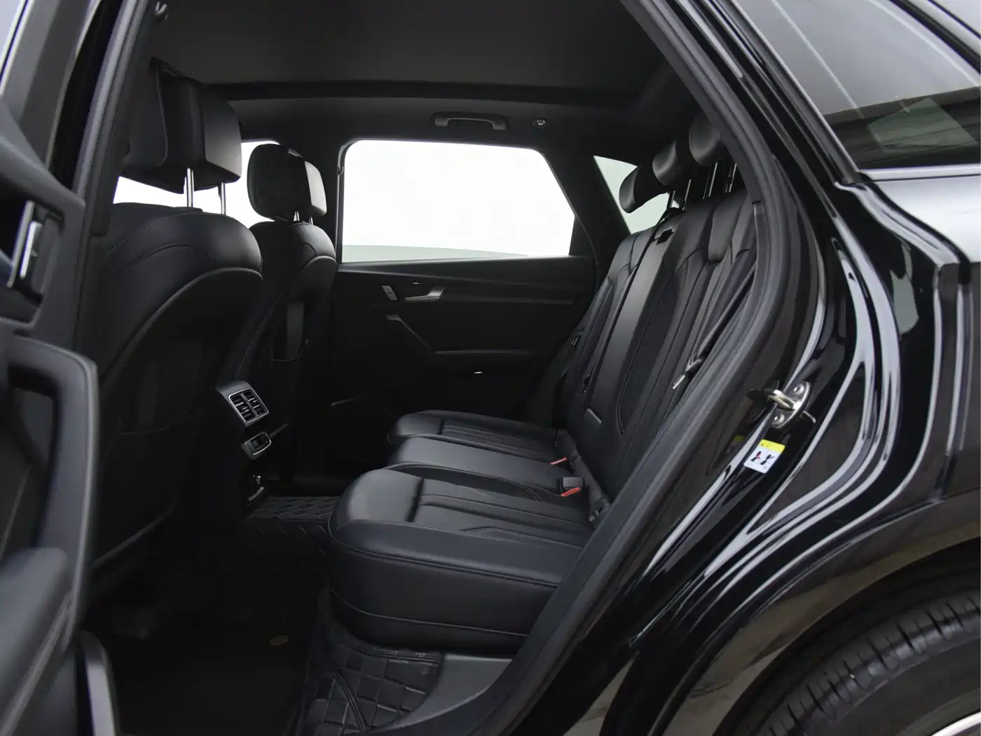 Audi Q5L 2025 40 TFSI Luxury Dynamic фото 32