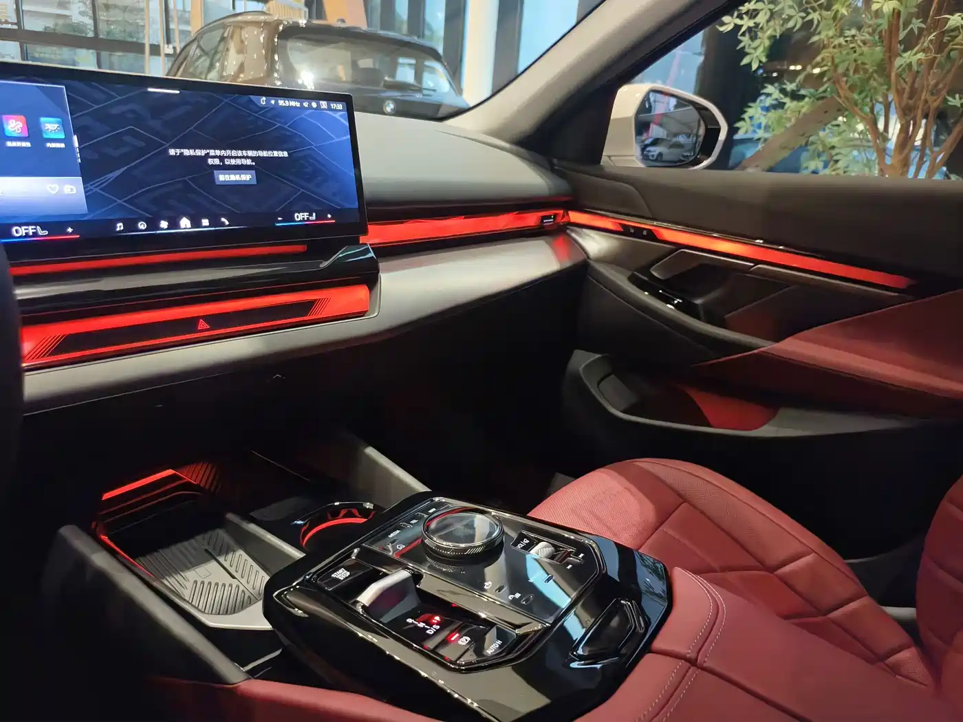 BMW 5 Series 2025 525Li M Sport Package фото 9