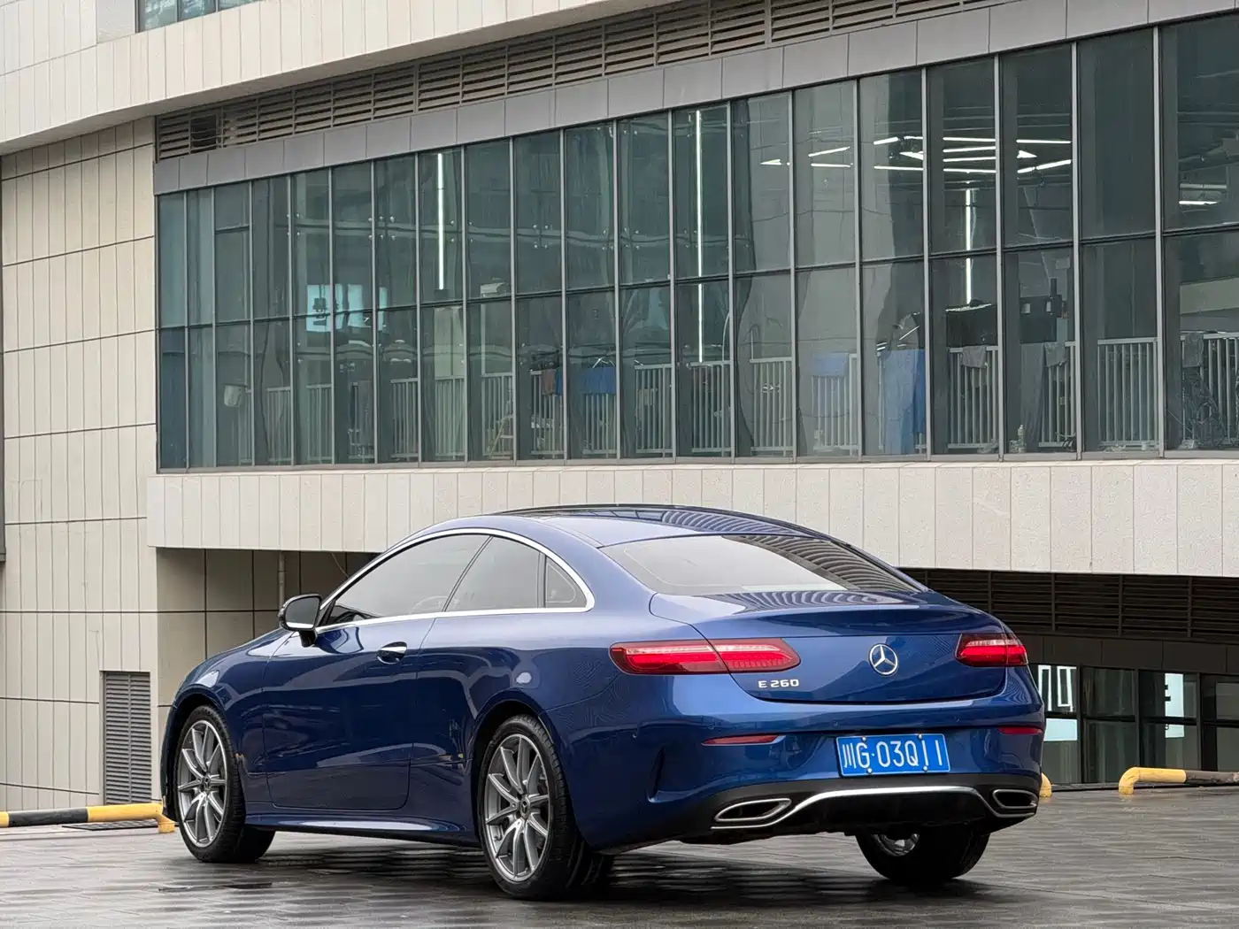 Mercedes-Benz E-Class (Import) 2023 E 260 Coupe фото 3