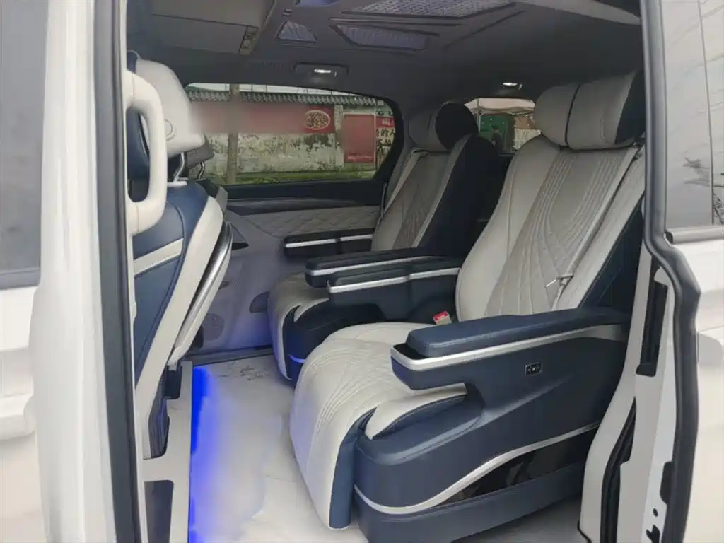 Buick GL8 2023 ES Landmaster Exclusive Harmony Edition фото 16