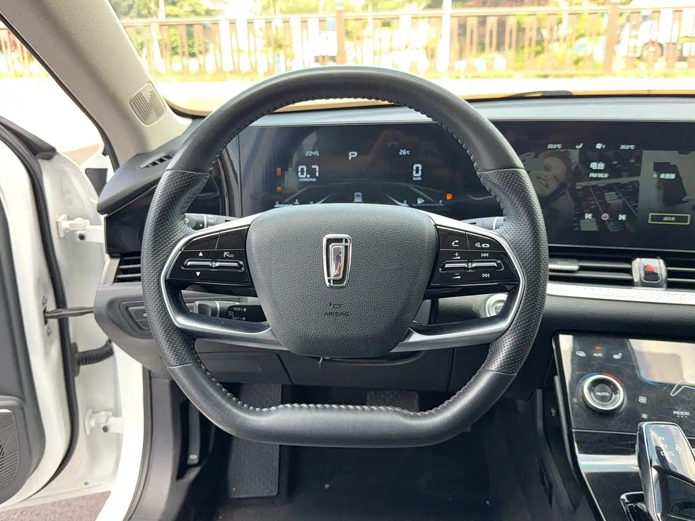 Photo 5 - Besturn B70