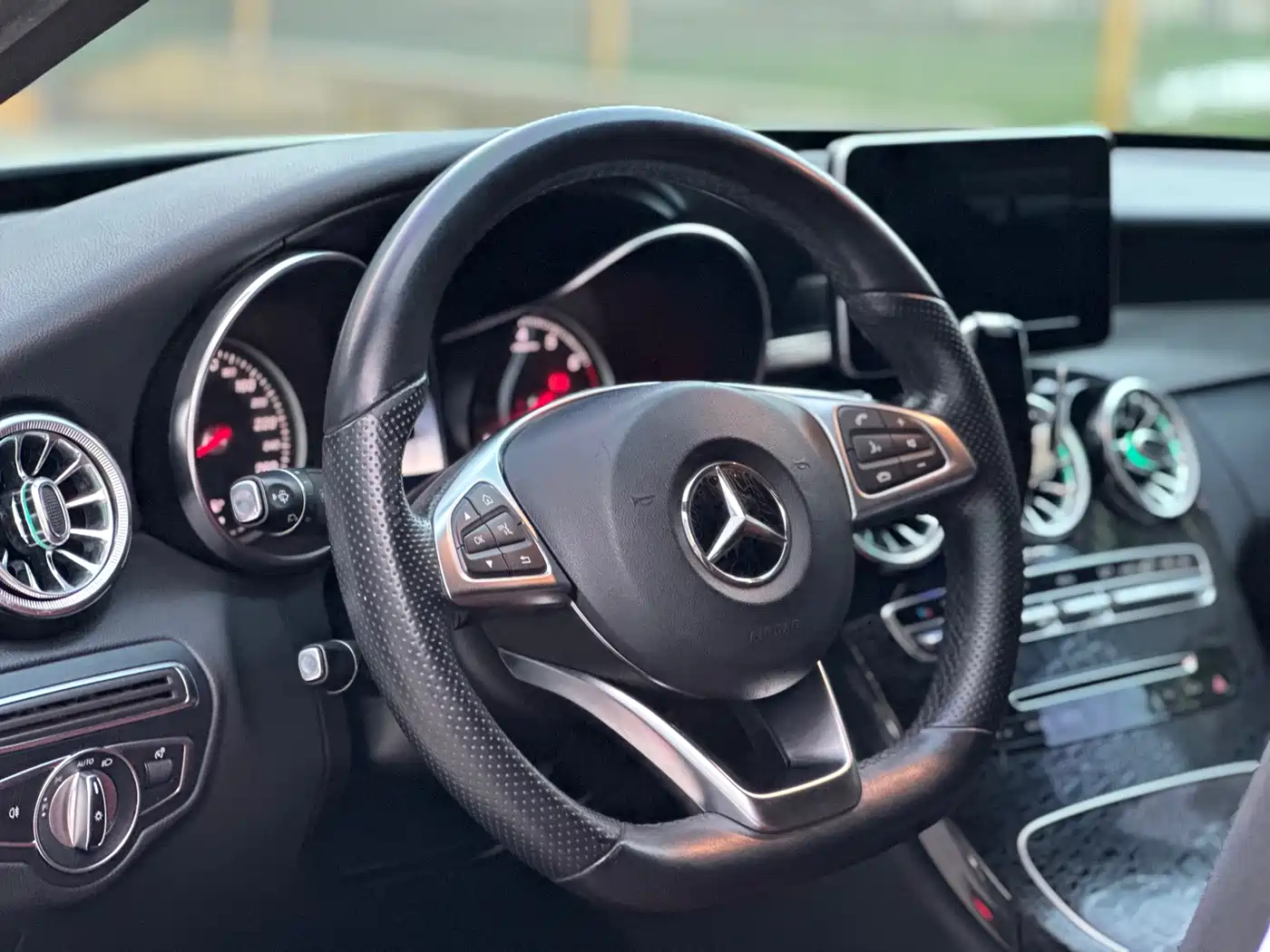 Mercedes-Benz C-Class 2017 Facelift C 200 Sport Edition фото 9