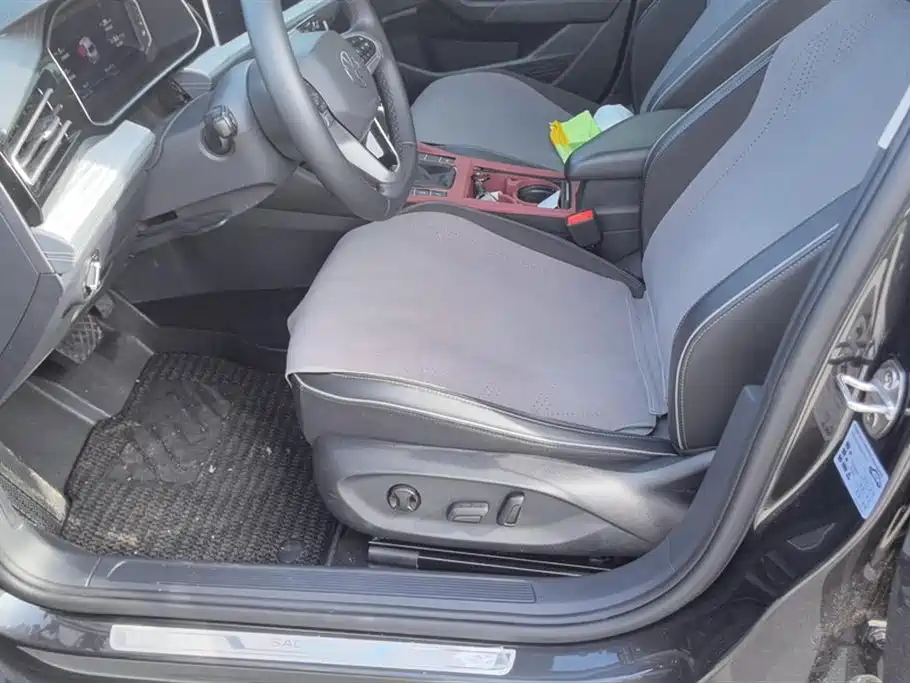 Volkswagen Sagitar 2023 300TSI DSG Excellence Edition фото 9