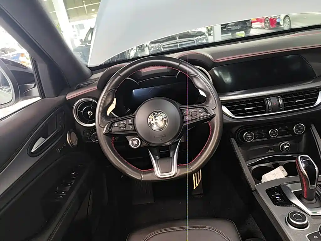Alfa Romeo Stelvio 2023 2023 2.0T 280HP Competizione Racing Edition