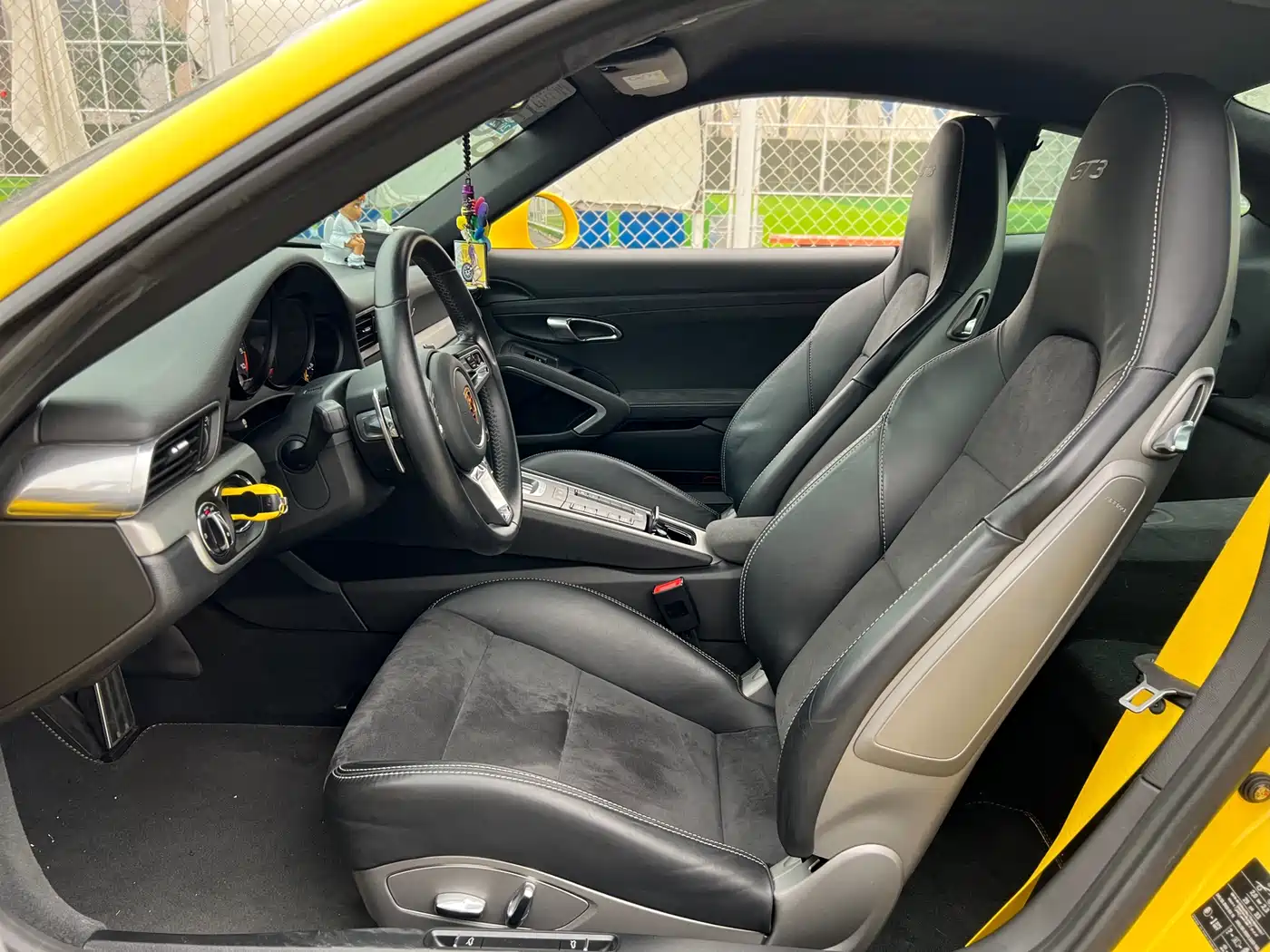 Porsche 911 2013 GT3 3.8L фото 10