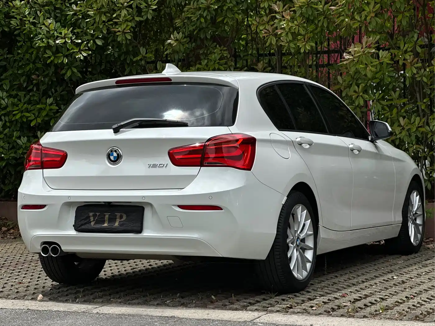 BMW 1 Series (Import) 2016 120i Sport Design Package фото 21