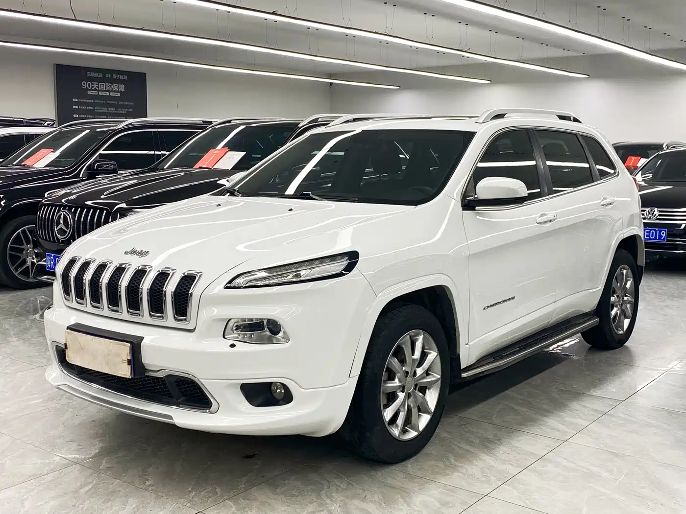 Photo 1 - Jeep Cherokee