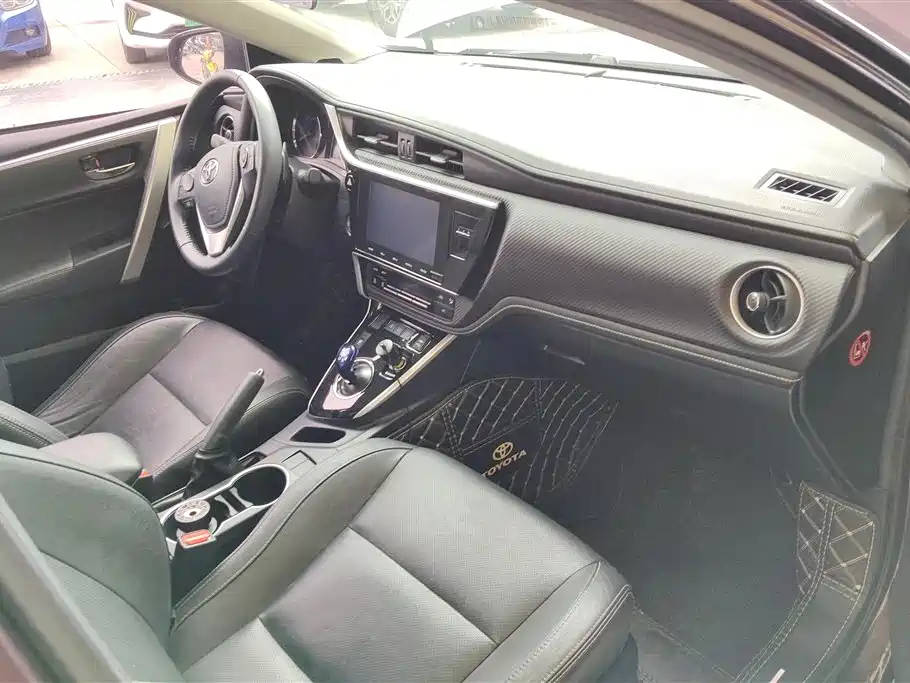 Toyota Levin 2017 Facelift Hybrid 1.8H GS-L E-CVT Leading Edition China V фото 8