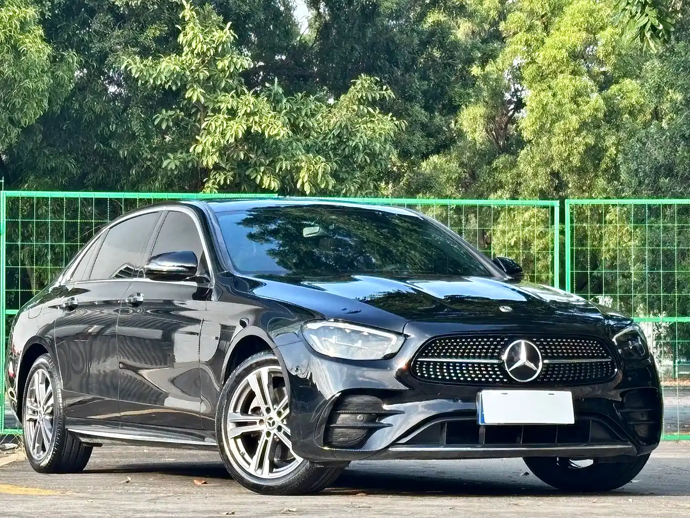 Mercedes-Benz E-Class 2022 E 260 L Sport фото 3