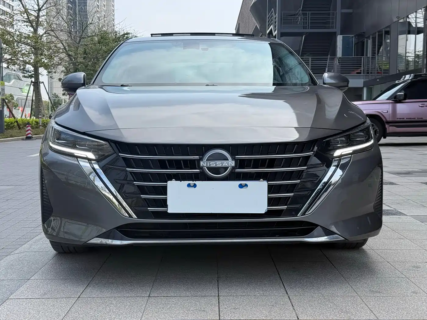 Nissan SYLPHY, миниатюра 2