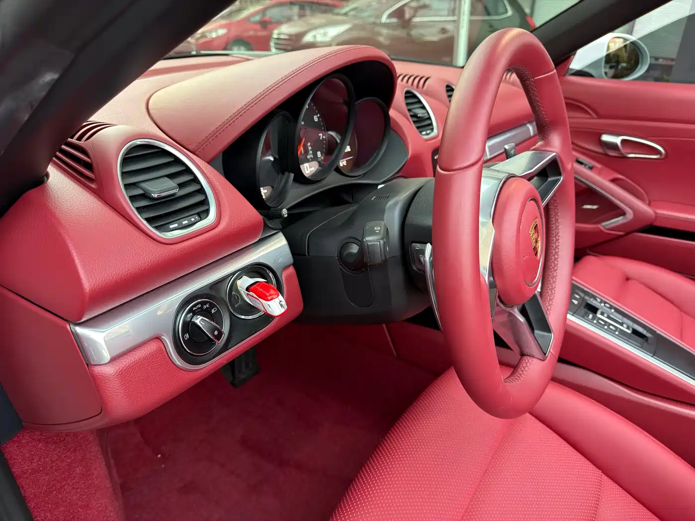 Porsche 718 2016 Boxster 2.0T фото 11