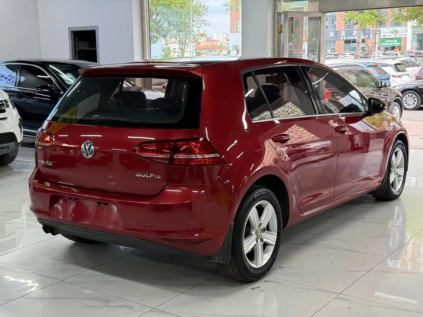 Фото 6 - Volkswagen Golf