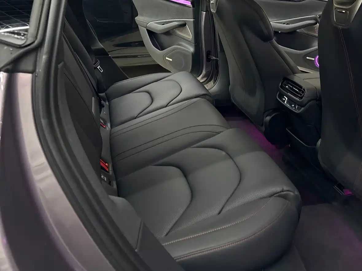Xiaomi Auto Xiaomi SU7 2024 AWD Extended Range Advanced Smart Driving Max Edition фото 10
