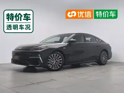 Geely Galaxy Starshine 8