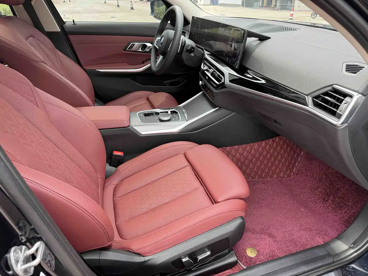 BMW 3 Series 2024 325Li M Sport Shadowline Package фото 28