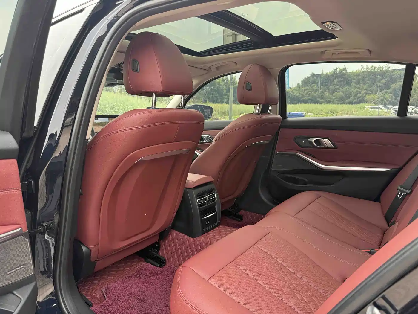 BMW 3 Series 2024 325Li M Sport Shadowline Package фото 27