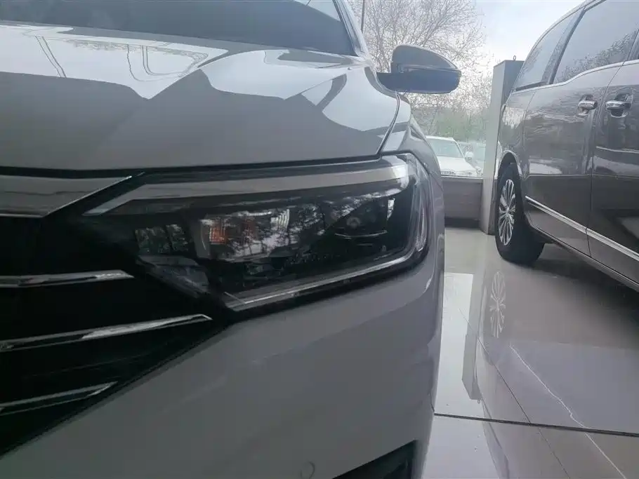 Volkswagen Sagitar 2019 280TSI DSG Luxury China V фото 5