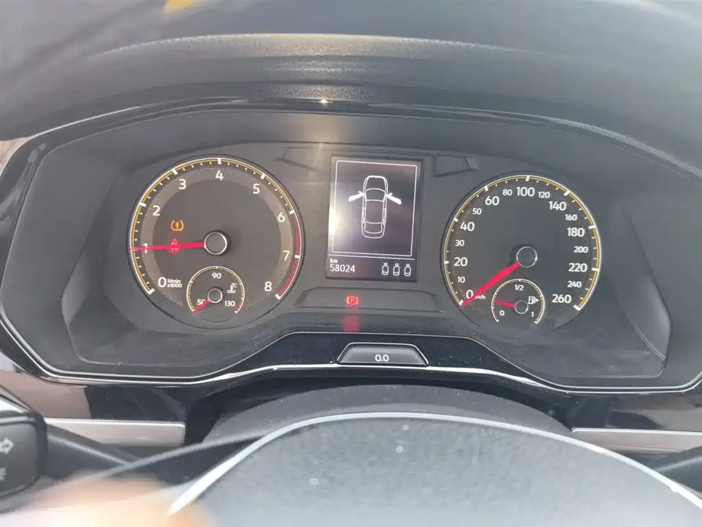 Volkswagen Bora 2020 1.5L Manual Comfort фото 8