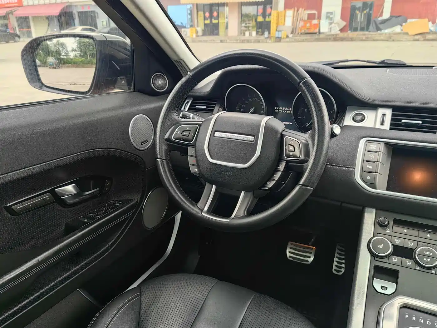 Land Rover Range Rover Evoque (Import) 2013 2.0T 5-door Dynamic Edition фото 14
