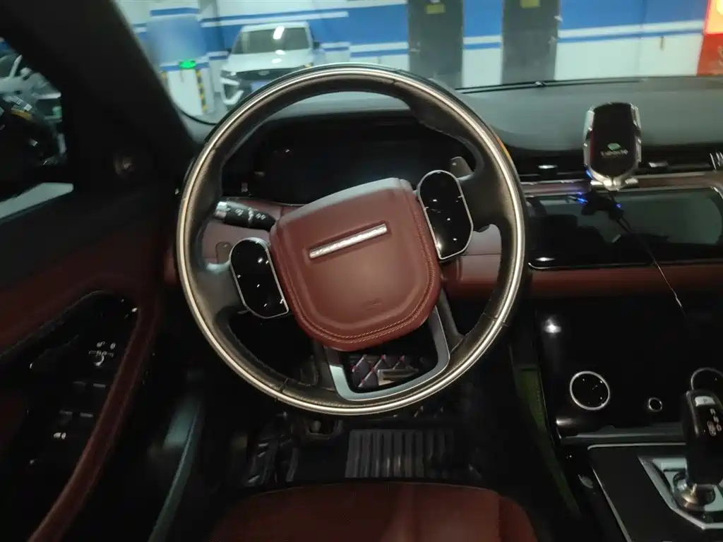 Land Rover Range Rover Evoque 2020 249PS R-DYNAMIC SE Sport Tech Edition фото 3