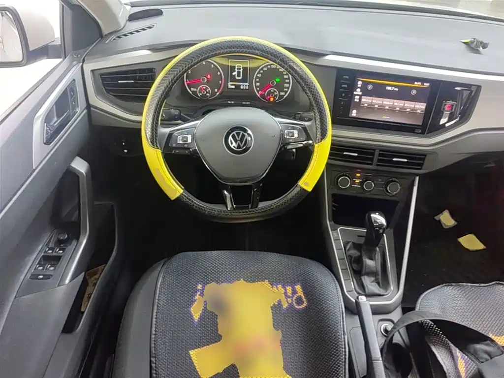 Volkswagen Polo 2021 Plus 1.5L Automatic Panorama Enjoyment Edition фото 7